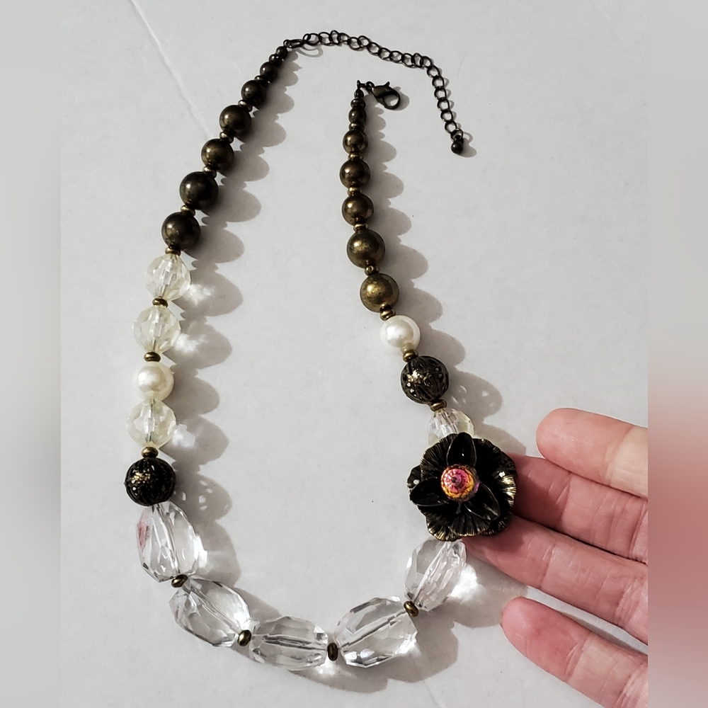 Vintage filigree 3D flower crystal pearl beaded necklace 50's 60's short adjusta